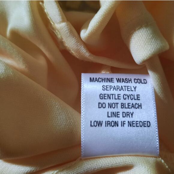 EMMA & MICHELE Yellow Floral Maxi Dress Sz 10 Summer Beach Vacay Flowy Boho - Picture 11 of 11